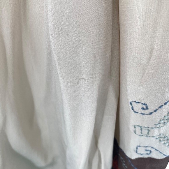 BCBG Max Azria Size S 100% Silk Southwestern Embroidered Oversized Sleeve Blouse - Picture 8 of 8